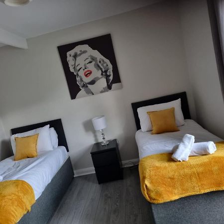 הליפקס Grey Stone Studio Apartments מראה חיצוני תמונה