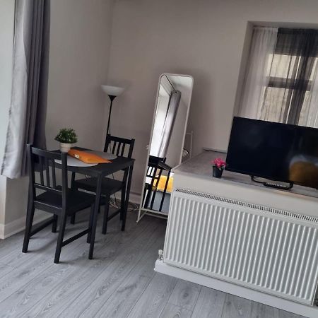 הליפקס Grey Stone Studio Apartments מראה חיצוני תמונה
